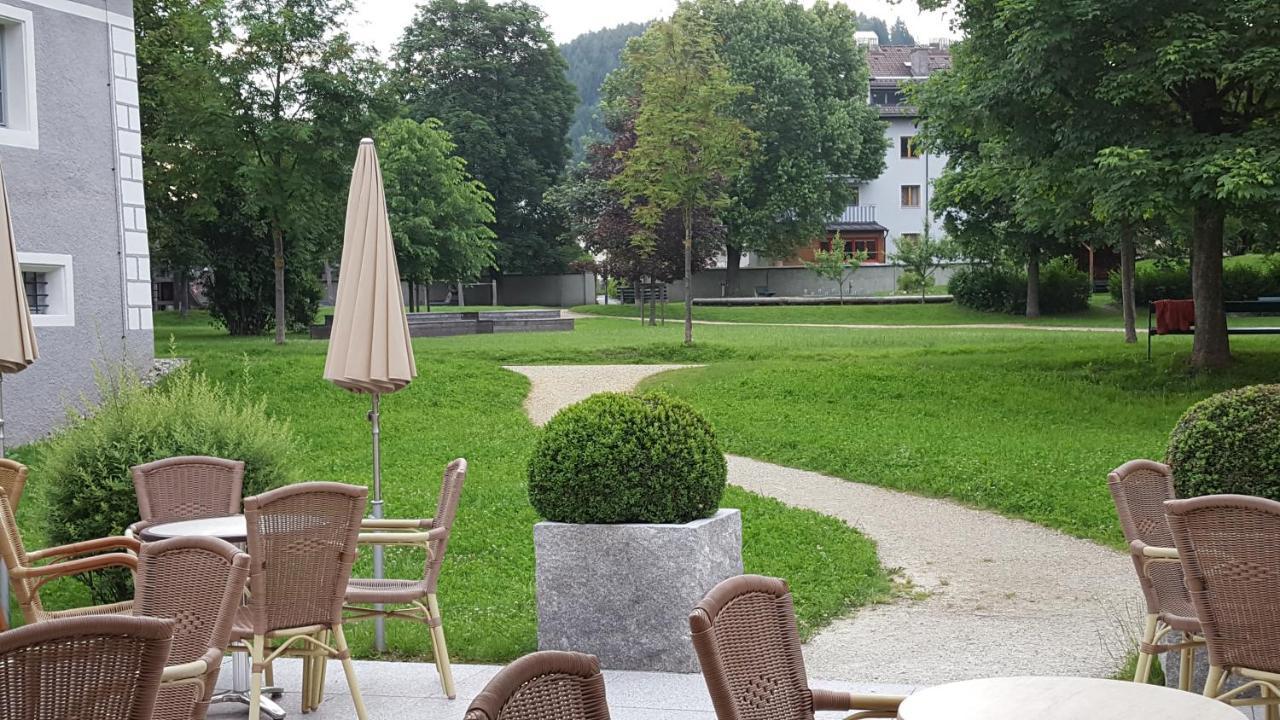 Pension Hochleitner Am Schlosspark Tamsweg Eksteriør billede